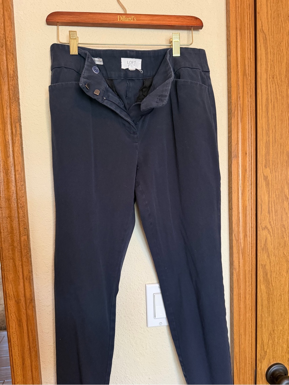 LOFT Women's Navy  Sutton Skinny Ankle Pants